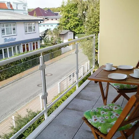Apartamento Schoenes Appartm. Mit Suedbalkon, Blick Auf Schloonsee, Tiefgarage *